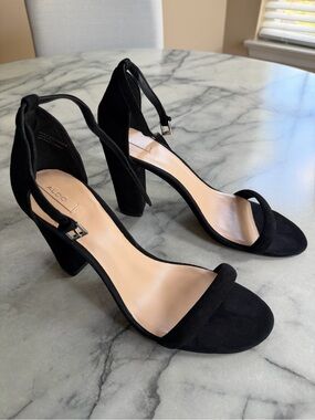 Aldo Black Suede Block Heel Ankle Strap Sandals, SZ 10. Worn once